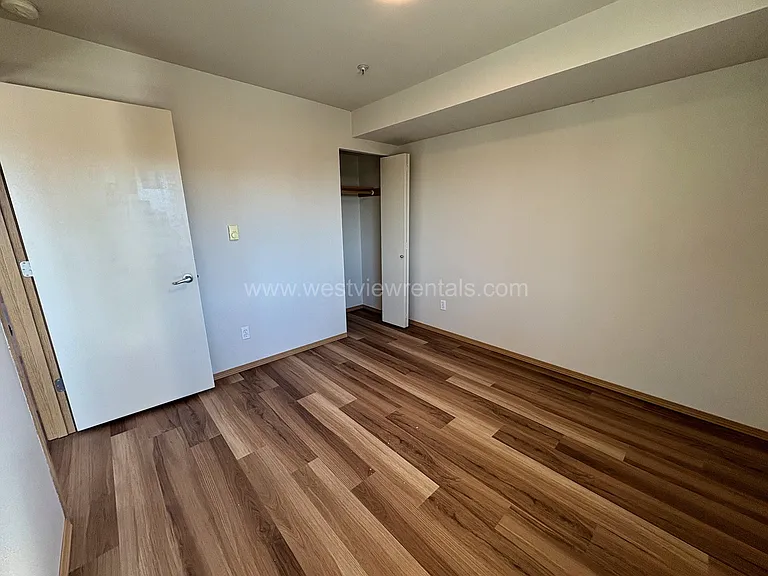 135-139 Prince Ave — Photo 355