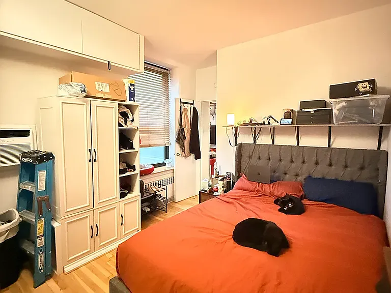 112 W 72nd St #7D — Photo 6
