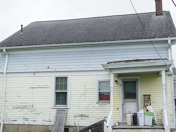 5th image of 816 Columbia St