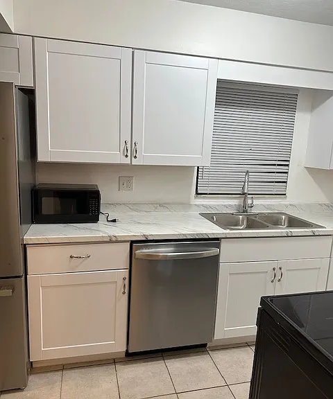 7209 SW 45th Pl — Photo 1