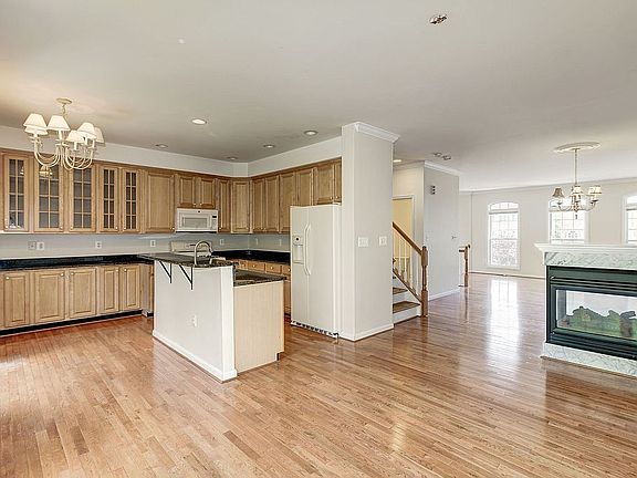 4th image of 13637 Cedar Run Ln