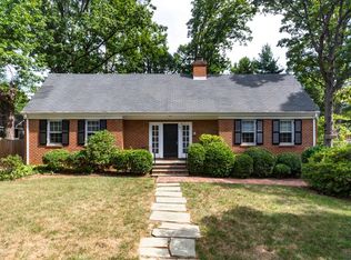 2011 Lewis Mountain Rd, Charlottesville, VA 22903