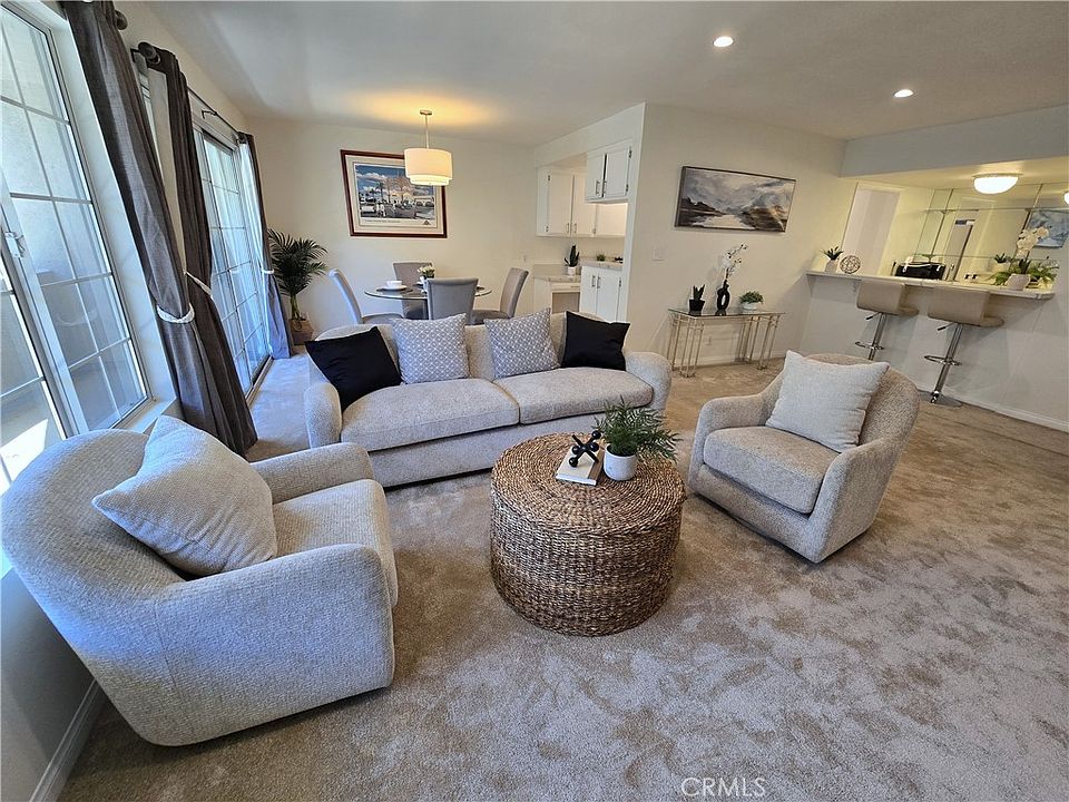 1st image of 4647 Willis Ave Unit 220