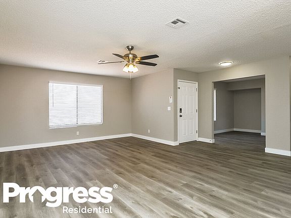 5th image of 128 Palo Verde Dr