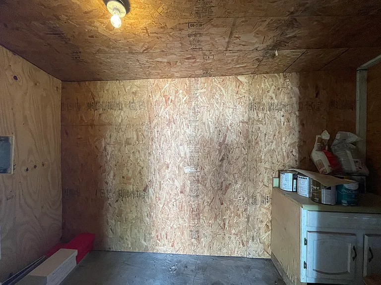 556 Victor Ave — Photo 25