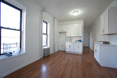 Rented by Rennit Inc.