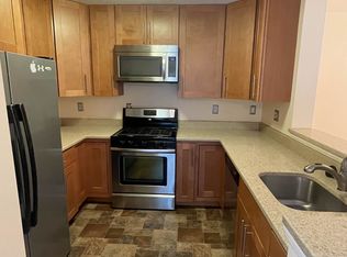 18815 Sparkling Water Dr APT G, Germantown, MD 20874