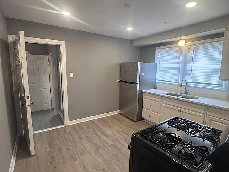 227 W 112th Pl — Photo 19