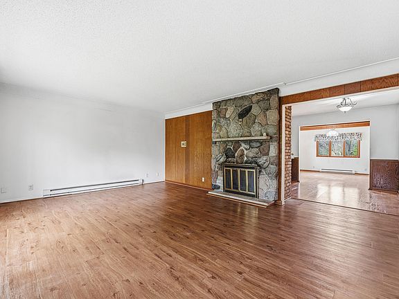 4th image of 9027 W V Ave
