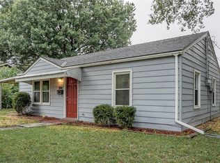 804 W Sheridan St, Olathe, KS 66061