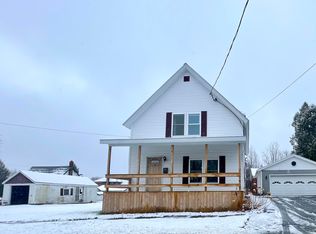 9 Maple St, Malone, NY 12953