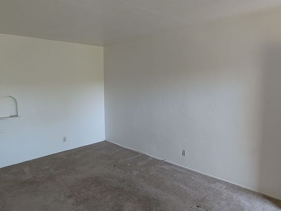 3rd image of 5090 College Ave APT 15