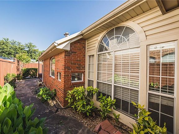 3rd image of 2110 Greenstone Trl