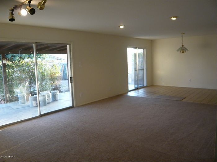 2nd image of 3745 W Greenway Rd