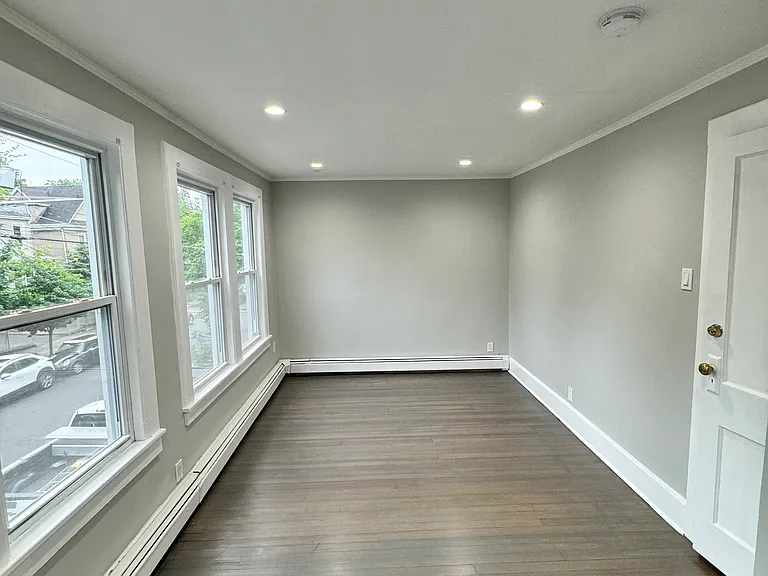 184 Forest St #2 — Photo 3