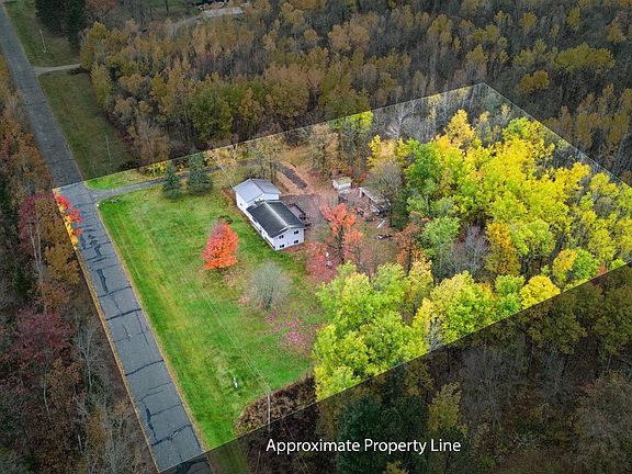 2nd image of 1845 Pear Lake Rd