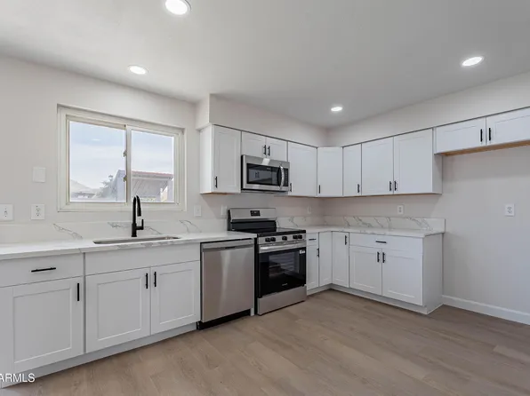 733 W EL PRADO Road, Chandler, AZ 85225