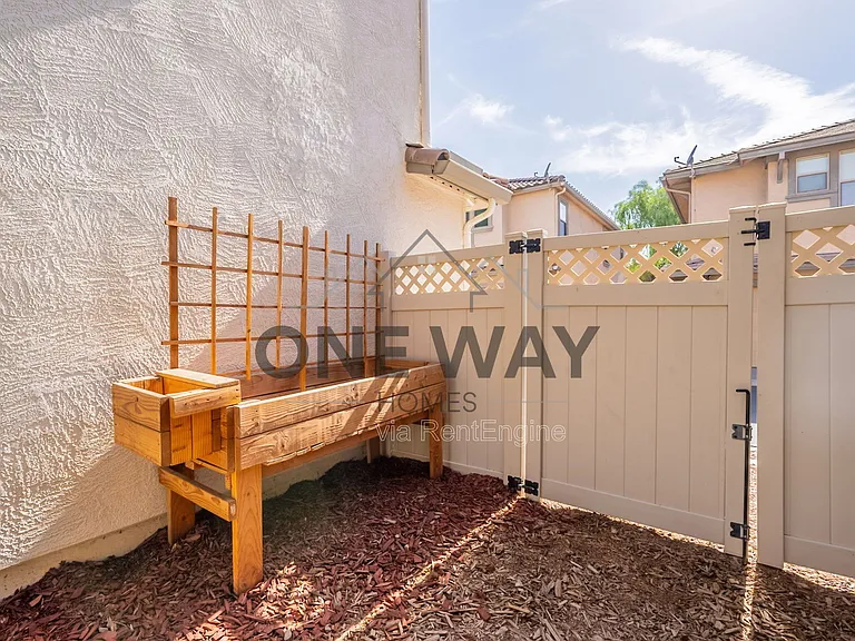 1057 S Deerfield Ln — Photo 42