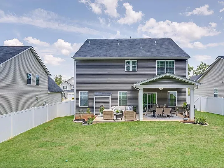 231 Thames Valley Dr — Photo 18