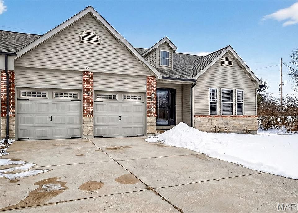 1st image of 31 Ivy Brook Ct