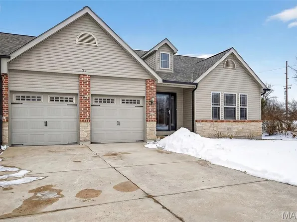 31 Ivy Brook Ct, Wentzville, MO 63385