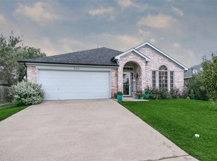3215 Dove Valley Ln, Mansfield, TX 76063