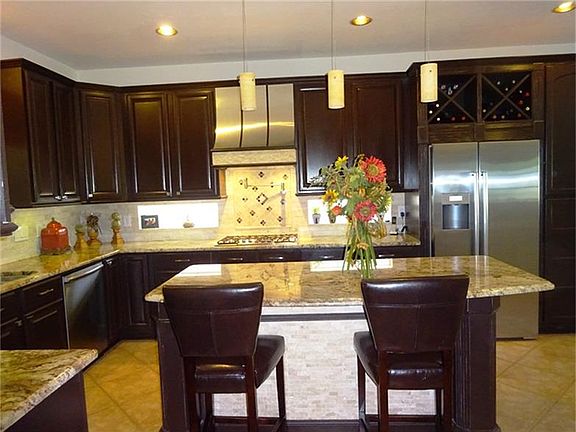 2nd image of 2915 Cambry Crossing Ct