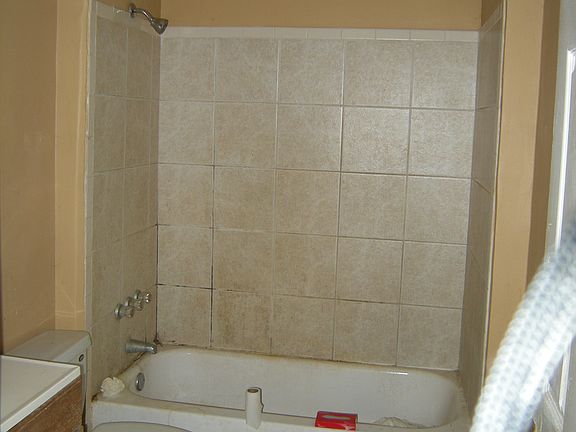 3rd image of 1386 Elizabeth Ave SW
