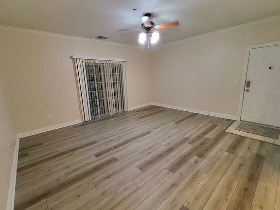 4th image of 209 N 1200 W APT 201