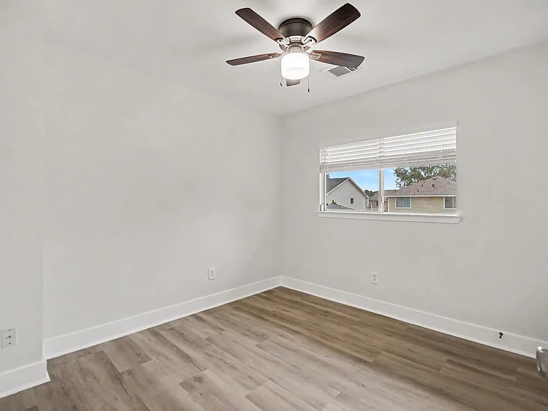 431 Laurel Timbers Dr — Photo 15