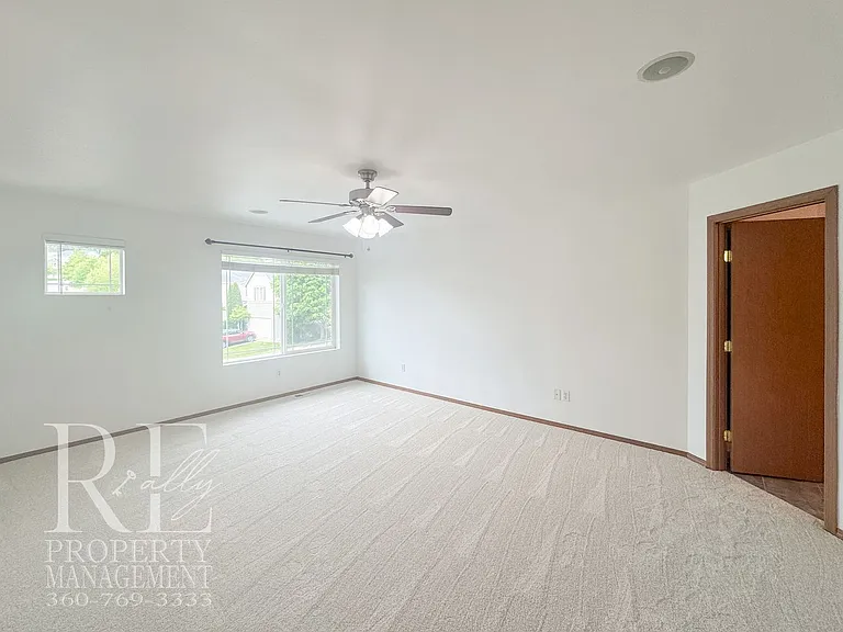 21050 Brevik Pl NW — Photo 14