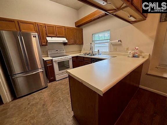5th image of 216 Darby Way