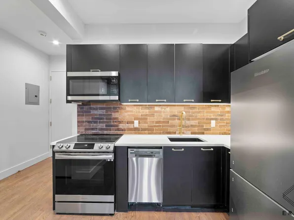 97 Varet Street image 1 of 17