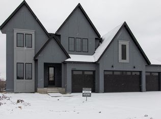 10266 Peony Ln N, Maple Grove, MN 55311