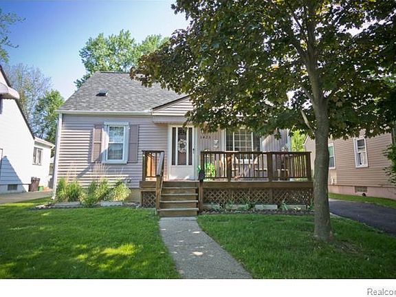 3rd image of 1423 Donald Ave