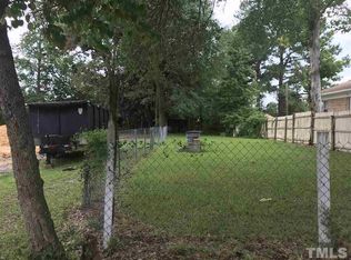 212 S Green St, Selma, NC 27576