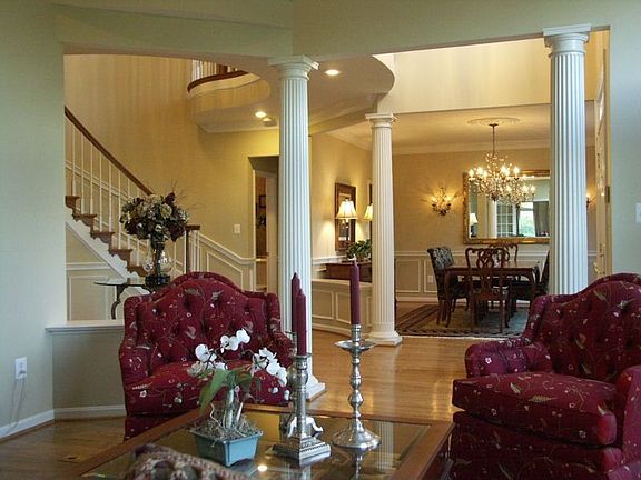 Traditional colonial with open plan and neo classical architecture