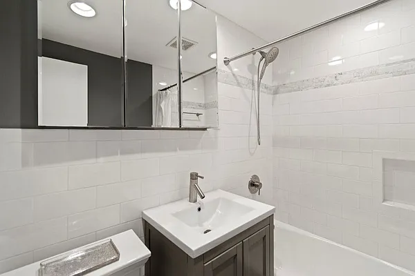 Sold by Mont Sky Real Estate | media 25