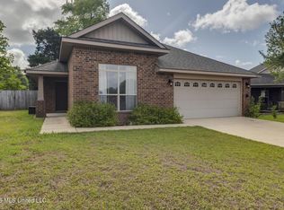 13743 Windwood Dr, Gulfport, MS 39503