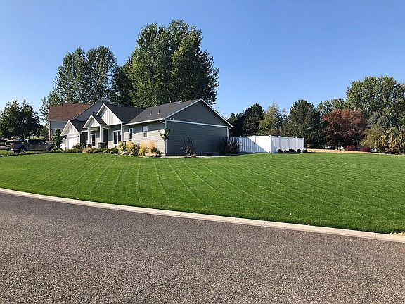 2nd image of 3700 Nicklaus Dr
