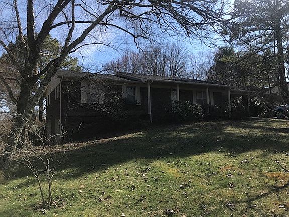 2nd image of 4955 Red Oak Dr