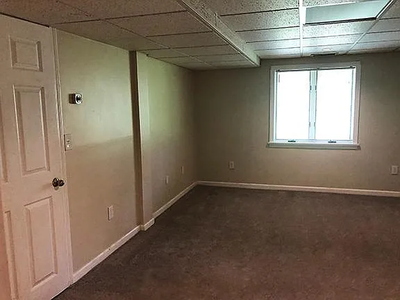 Bedroom w/ attached Bathroom