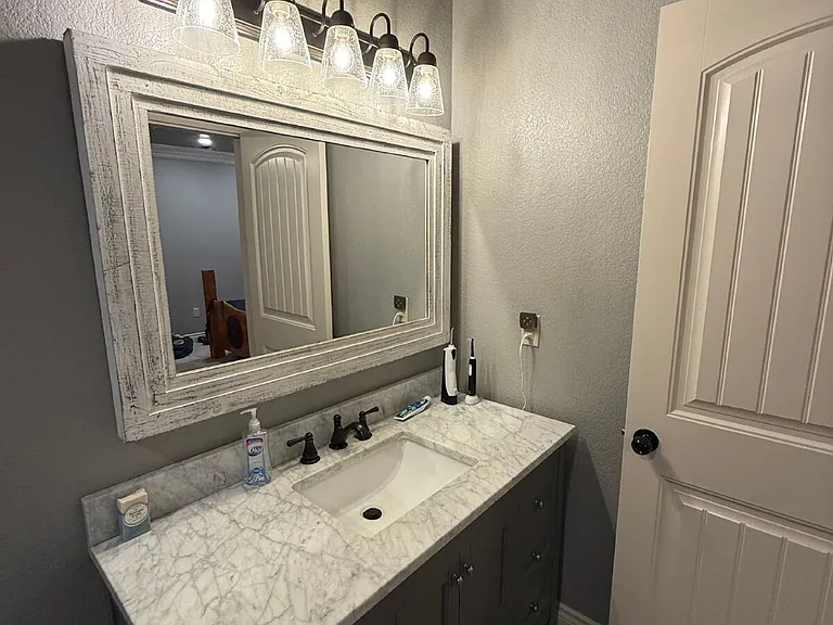 137 Millstone Ct — Photo 34