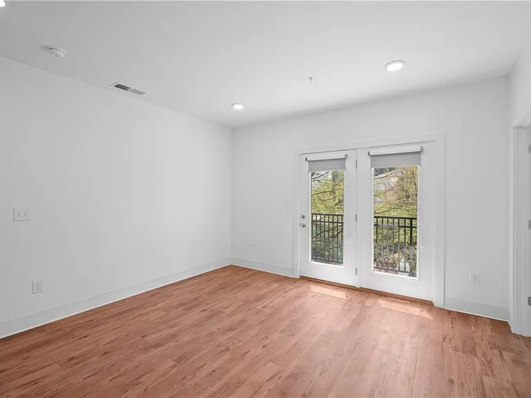 456 Flat Shoals Ave SE #207 — Photo 4
