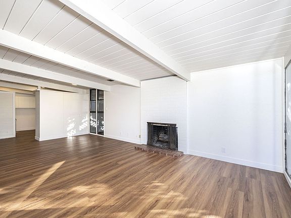 3rd image of 65 Roosevelt Cir
