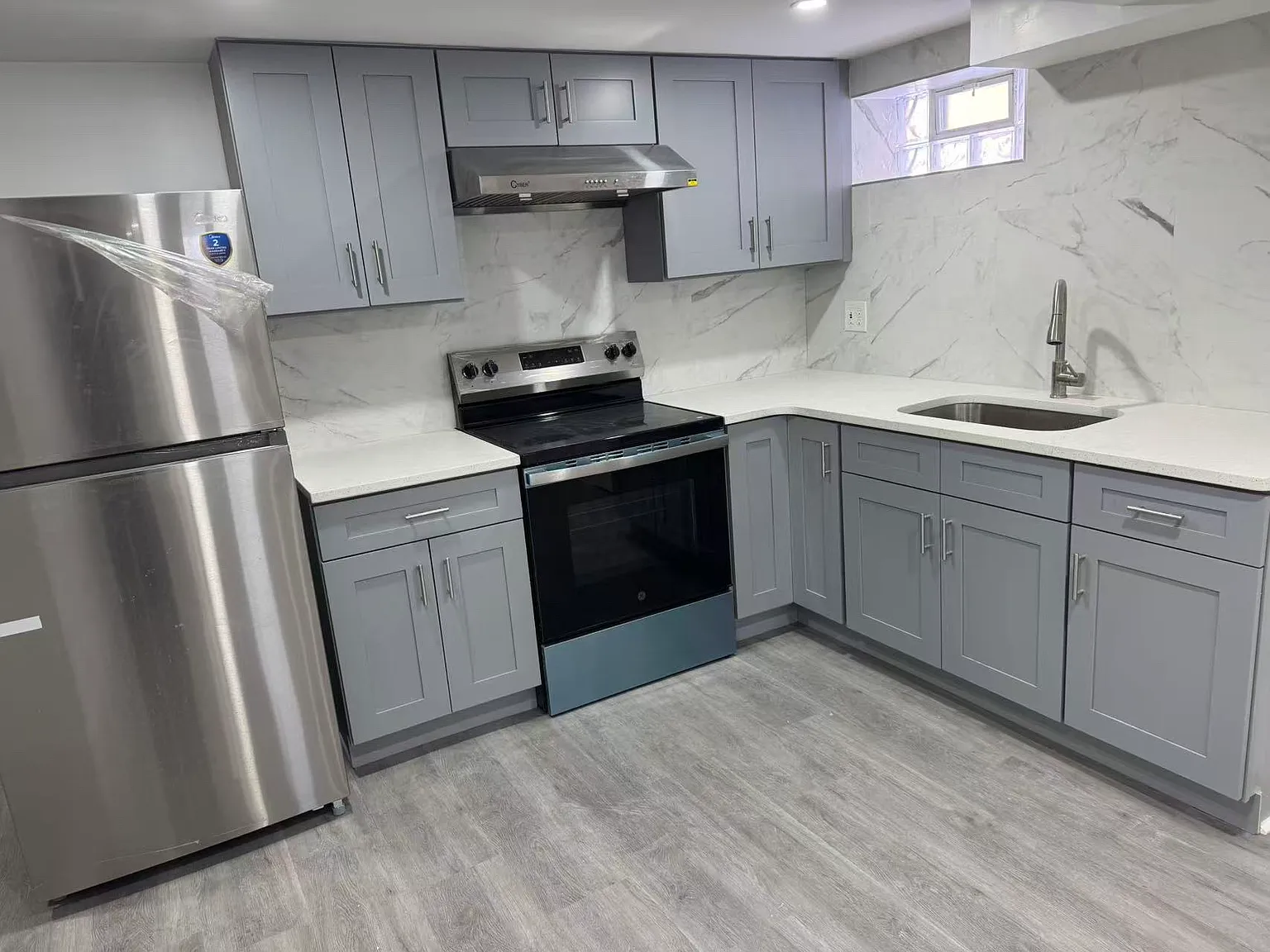 2 bed, 890 sqft, $1,400 — Photo 2