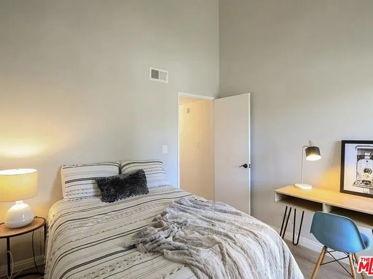 4937 Maytime Ln — Photo 10