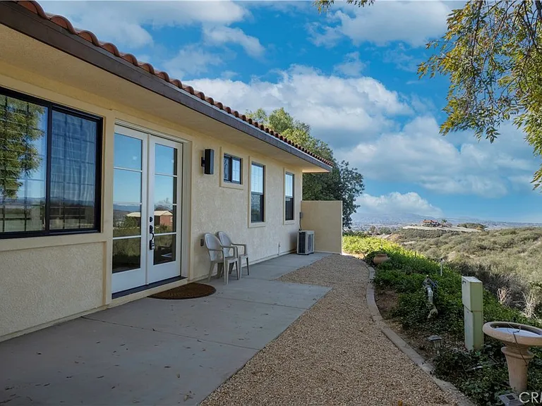 37420 Leta Dr — Photo 1