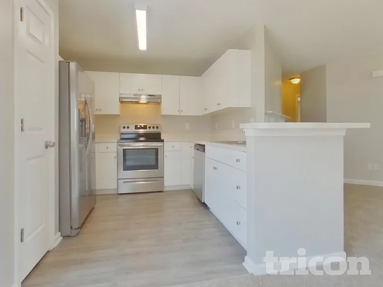 119 W Waverly Place Ct — Photo 7