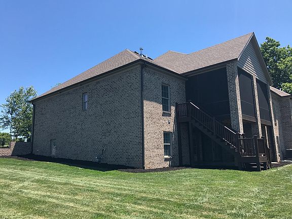 5th image of 221 Golf Club Dr